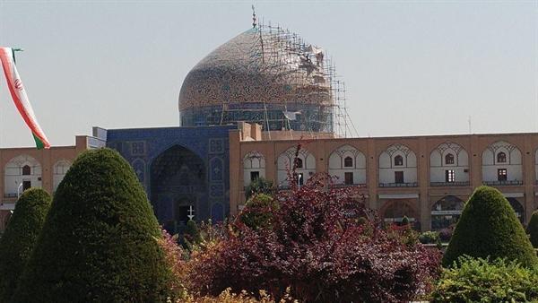 شروع مرحله دوم مرمت گنبد مسجد شیخ لطف الله اصفهان