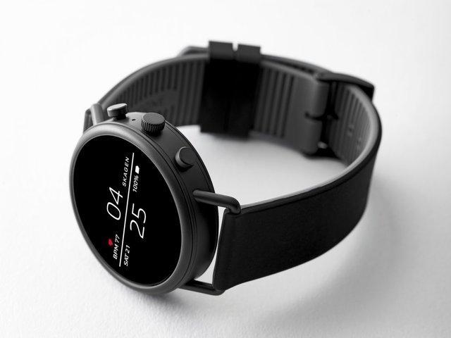 رونمایی از یک ساعت هوشمند مجهز به جی پی اس