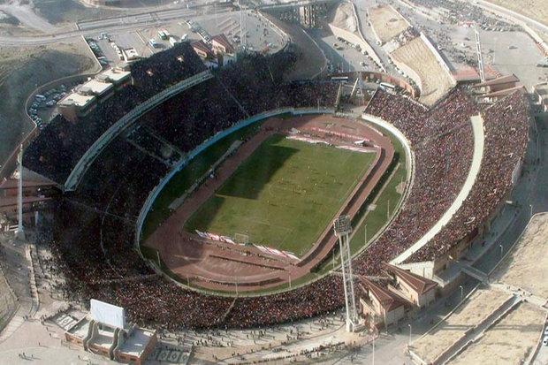 ظرفیت استادیوم یادگار امام تبریز تکمیل شد، حضور70هزار نفری طرفداران