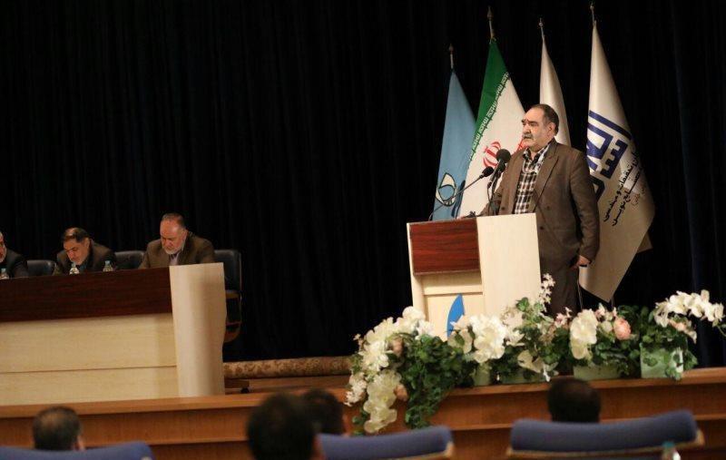 معاون وزیر جهاد کشاورزی: سرمایه گذاران نباید برای آغاز فعالیت در ادارات سرگردان شوند معاون وزیر جهاد کشاورزی: سرمایه گذاران نباید برای شروع فعالیت در ادارات سرگردان شوند