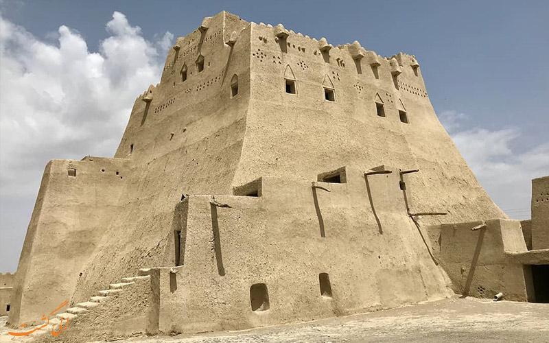 قلعه سیب سراوان، بلندترین بنای خشتی ایران