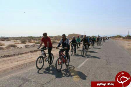 همایش دوچرخه سواری در روستای قلعه شهید نرماشیر