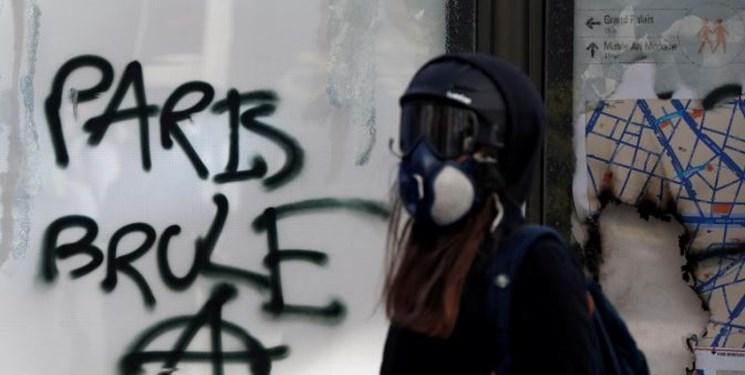 فرانسه تدابیر جدیدی برای برخورد مستحکم با معترضان در پیش می گیرد