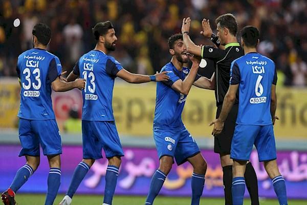 سهرابیان: زاهدی فر با اعتماد به نفس بالا گل را مردود اعلام کرد سهرابیان: زاهدی فر با اعتماد به نفس بالا گل را مردود گفت