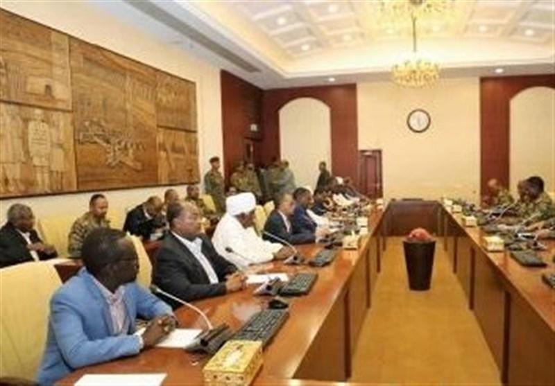 سودان، تعویق مذاکرات معارضان با نظامیان، تاکید بر مسئول بودن شورای نظامی در حادثه الابیض