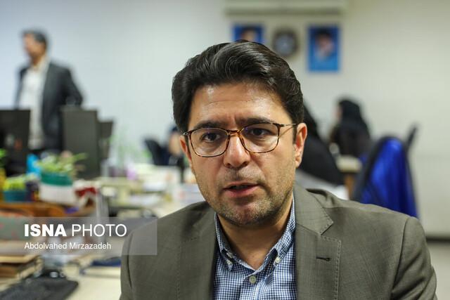 مدیرکل هنرهای تجسمی در خبرنگاران حاضر شد