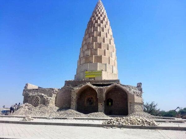 پاسخ به یک خبر؛ آرامگاه یعقوب لیث تخریب نشده است پاسخ به یک خبر؛ آرامگاه یعقوب لیث تخریب نشده است