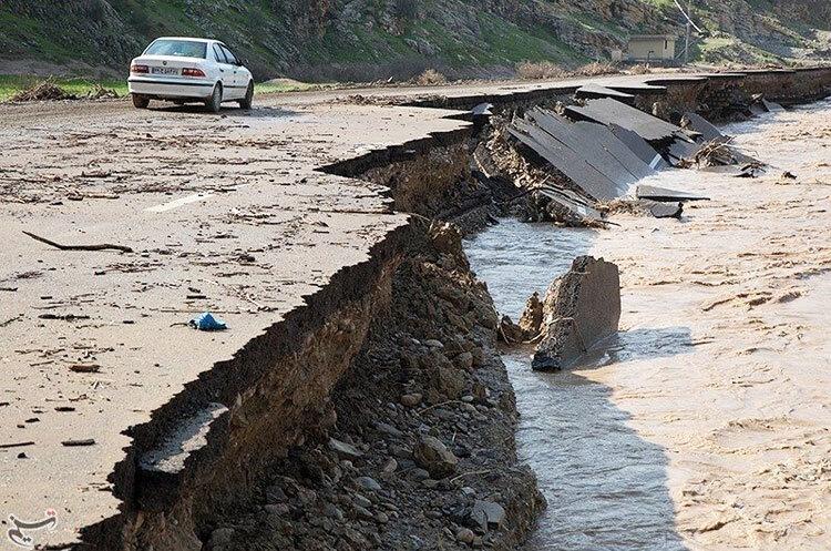 داغ سیل بر دل راه های لرستان داغ سیل بر دل راه های لرستان