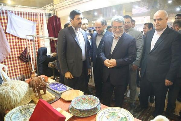 بازدید وزیر کشور از غرفه دستاوردهای میراث فرهنگی، صنایع بازدید وزیر کشور از غرفه دستاوردهای میراث فرهنگی، صنایع دستی و گردشگری خراسان شمالی