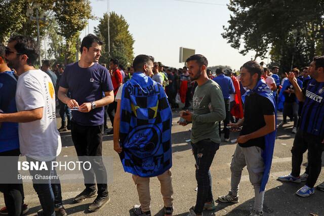 گفت وگوی جالب بیرانوند با هواداران استقلال بعد از داربی گفت وگوی جالب بیرانوند با هواداران استقلال بعد از داربی