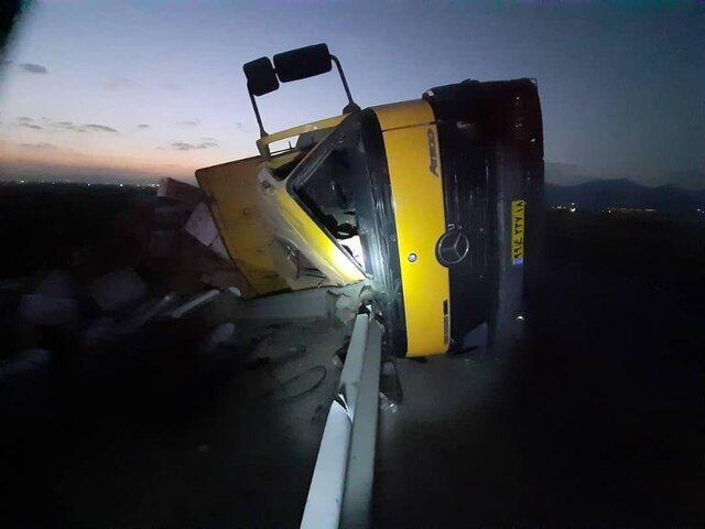 مرگ راننده کامیون در محور همدان