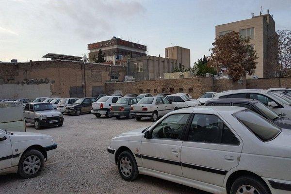 هزینه پارک خودرو در ایلام روزانه 7 هزار تومان است ، بقیه قیمت ها صحت ندارد