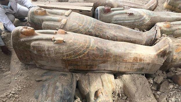 کشف 20 تابوت چوبی باستانی در شهر مردگان مصر ، جزئیات یکی از مهم ترین کشفیات باستان شناسی مصر