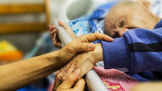 انتقاد از نگاه درمان محور به سالمندی انتقاد از نگاه درمان محور به سالمندی