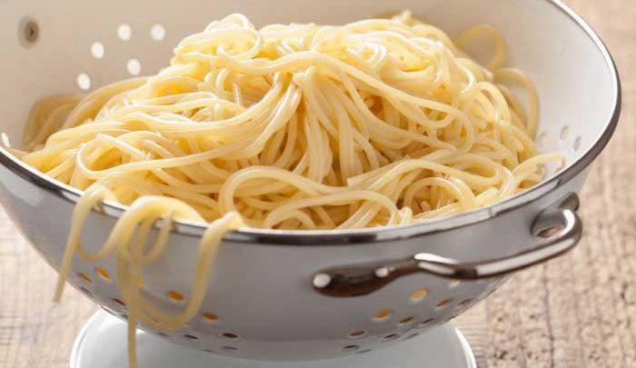 باقیمانده مواد غذایی را تا چه مدت و چگونه نگهداری کنیم؟ باقیمانده مواد غذایی را تا چه مدت و چگونه نگهداری کنیم؟