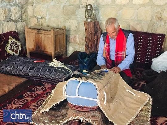 فعالیت هنرمندان آزادشهر در 50 رشته صنایع دستی فعالیت هنرمندان آزادشهر در 50 رشته صنایع دستی