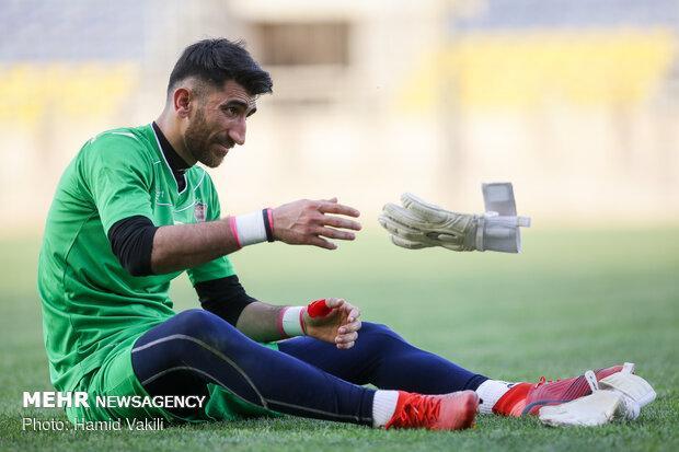 اتفاق عجیب در بازی تدارکاتی پرسپولیس؛ بیرانوندِ مصدوم بازی اتفاق عجیب در بازی تدارکاتی پرسپولیس؛ بیرانوندِ مصدوم بازی کرد!