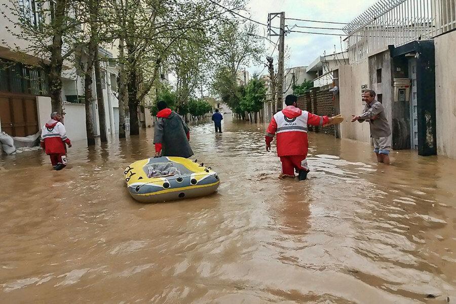 اسکان اضطراری بیش از یکهزار نفر متاثر از آبگرفتگی پس از باران در خوزستان