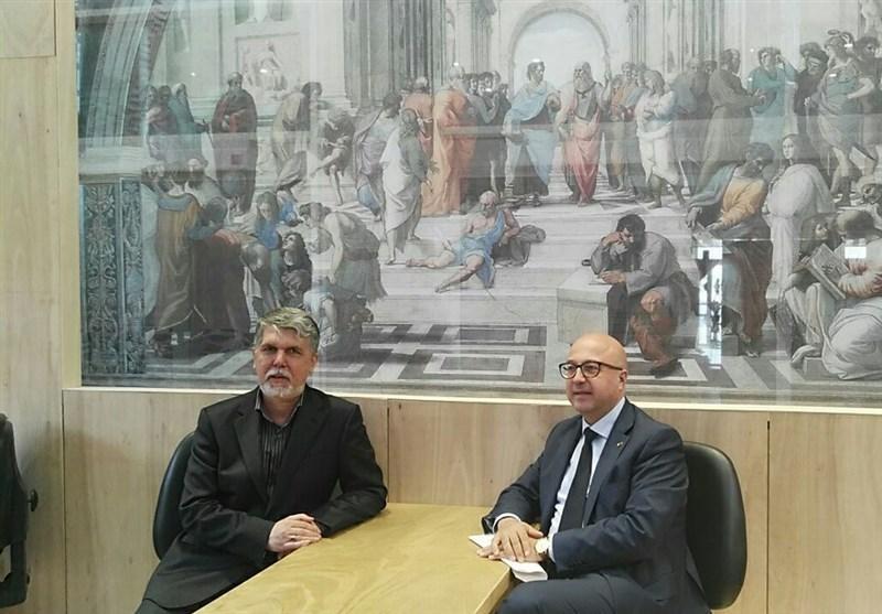 ایران و ایتالیا علاوه بر رنگ پرچم در فرهنگ هم شبیه به هم هستند، ابراز تعجب ایتالیایی ها از شوروشوق حاضر در نمایشگاه کتاب