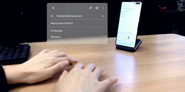 سامسونگ امکان تایپ کردن روی صفحه کلید مجازی روی سطح خالی را می دهد
