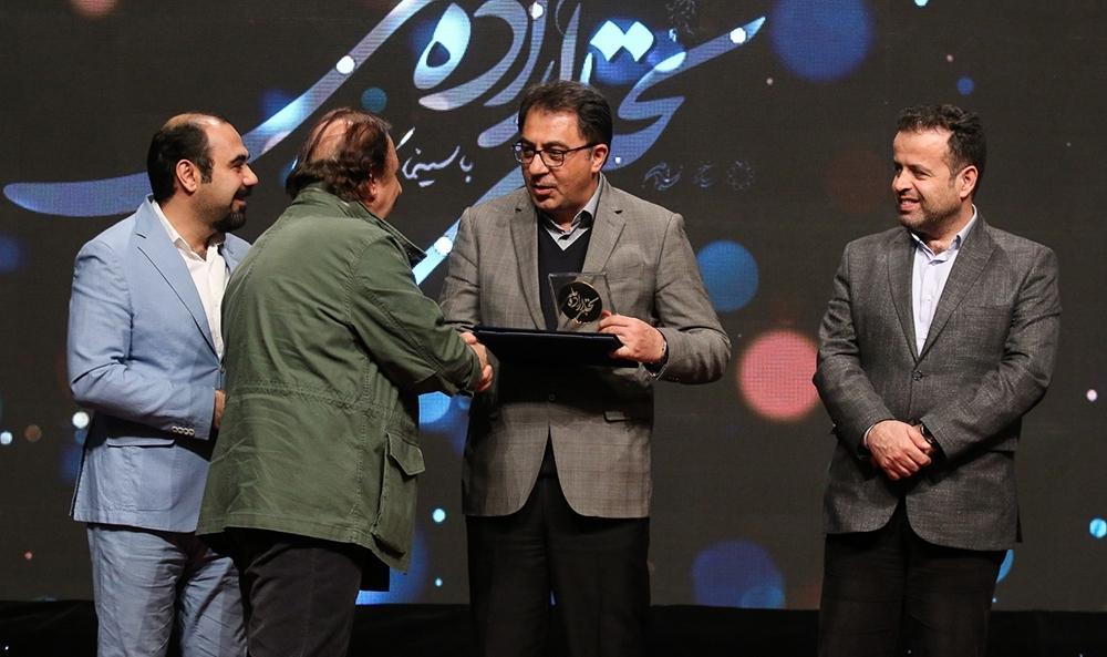 شرکت بهره برداری متروی تهران از فیلم خورشید تجلیل کرد شرکت بهره برداری متروی تهران از فیلم خورشید تجلیل کرد