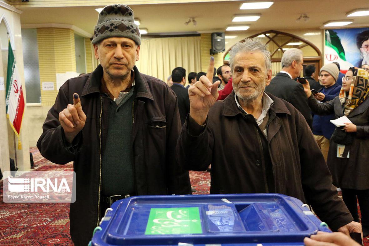 خبرنگاران 43 صندوق اخذ رای در شهرستان لالی خبرنگاران 43 صندوق اخذ رای در شهرستان لالی