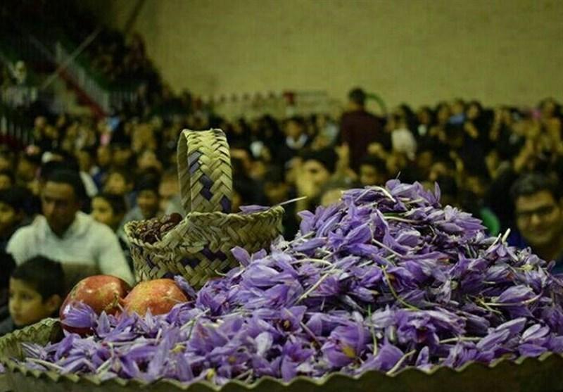 مطالبات زعفران کاران تا انتها سال تسویه می گردد