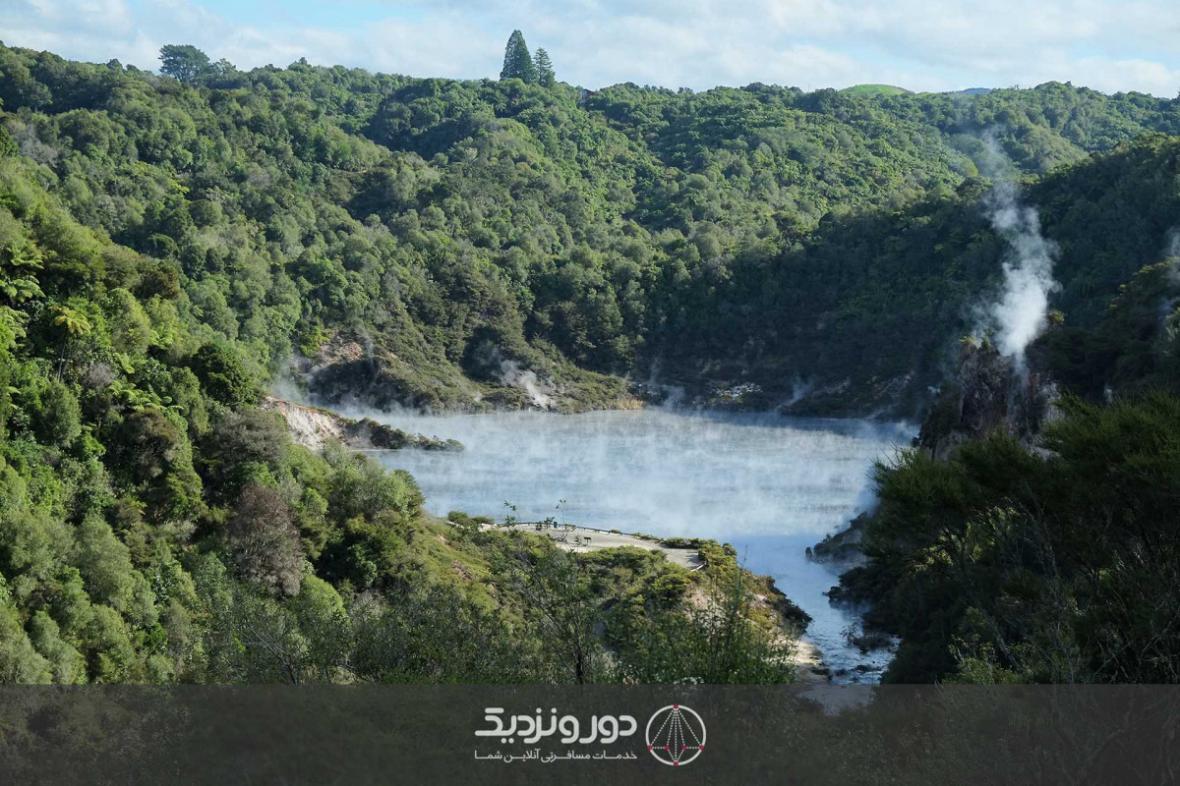بزرگترین چشمه آب گرم دنیا