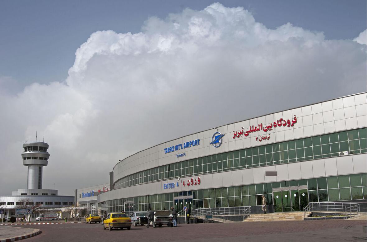 خبرنگاران کاهش بیش از 40 درصدی پروازهای فرودگاه تبریز به مشهد