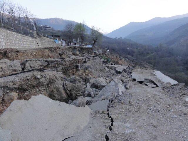 تشریح علت رخ دادن بزرگترین زمین لغزش کشور در مازندران تشریح علت رخ دادن بزرگترین زمین لغزش کشور در مازندران