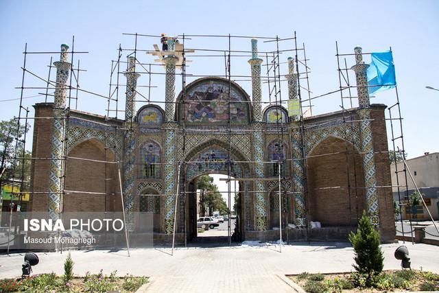 دروازه ای که ناصرالدین شاه با آن عکس گرفت تصاویر دروازه ای که ناصرالدین شاه با آن عکس گرفت
