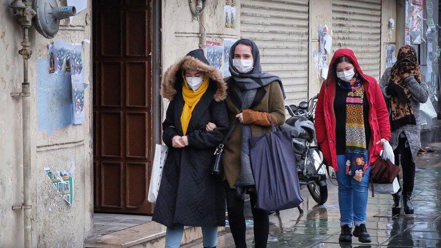 وقوع پیک افزایشی در درمانگاه های تنفسی ، ازدحام در خیابان ها عواقب جبران ناپذیری دارد