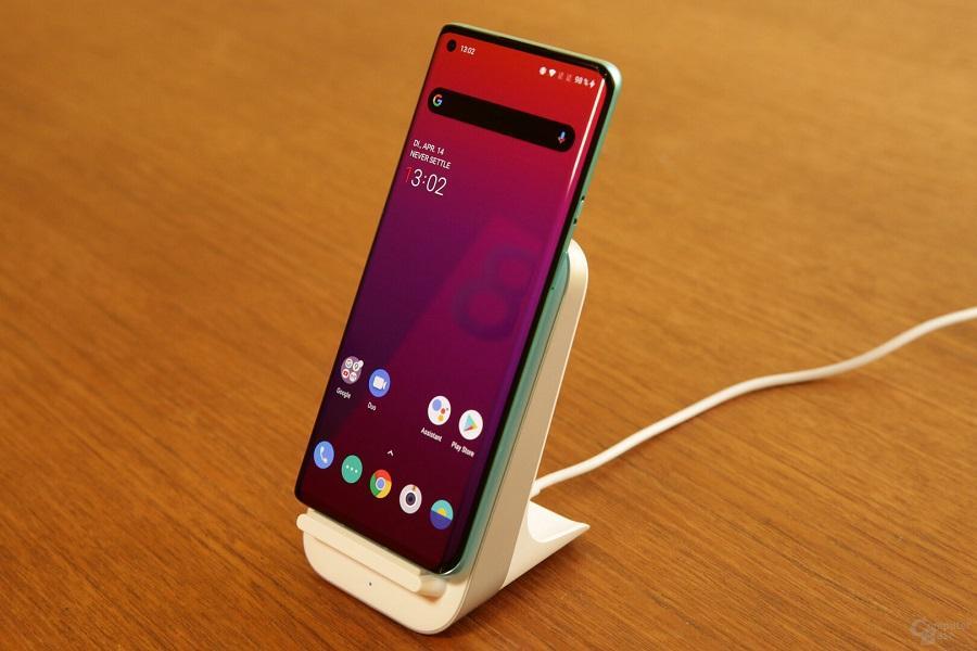 شارژر بی سیم Warp Charge وان پلاس