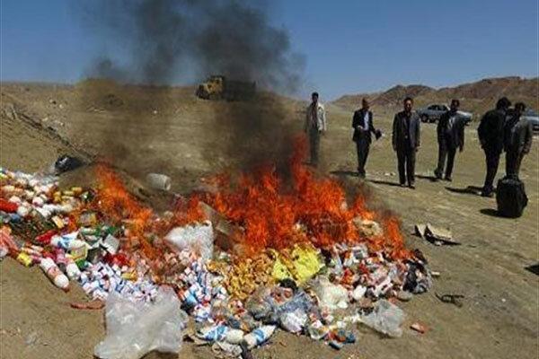 معدوم سازی حدود 5 تن مواد غذایی فاسد در شادگان
