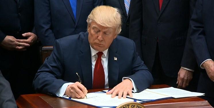 ترامپ امروز قانون منع مهاجرت به آمریکا را امضا می نماید