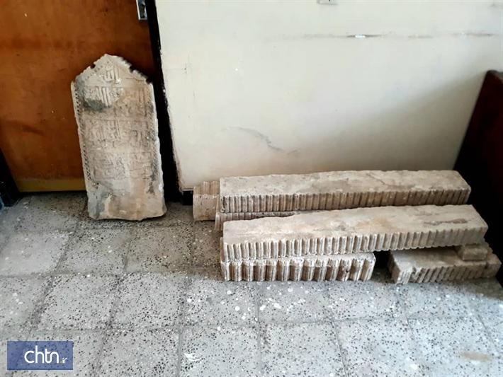 سامان دهی سنگ قبر های تاریخی روستای اسیر در شهرستان مُهر