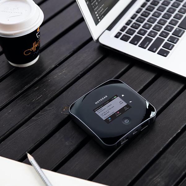 این شما و این بهترین و گران ترین مودم موبایل دنیا این شما و این بهترین و گران ترین مودم موبایل دنیا