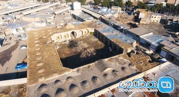 بخش هایی از رباط تاریخی لاری و آب انبار میدان رباط رفع تصرف بخش هایی از رباط تاریخی لاری و آب انبار میدان رباط رفع تصرف شدند