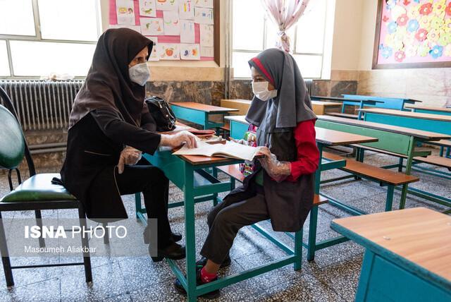 اطمینان می دهیم هیچ دانش آموزی بدون کتاب و هیچ کلاس درسی اطمینان می دهیم هیچ دانش آموزی بدون کتاب و هیچ کلاس درسی بدون معلم نباشد