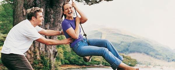 آیا رابطه دوستی صمیمانه بین زن و شوهر ضروری است؟