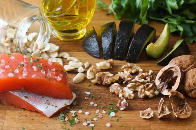 برنامه غذایی مناسب از قبل تا بعد از مسابقه ( جدول) برنامه غذایی مناسب از قبل تا بعد از مسابقه