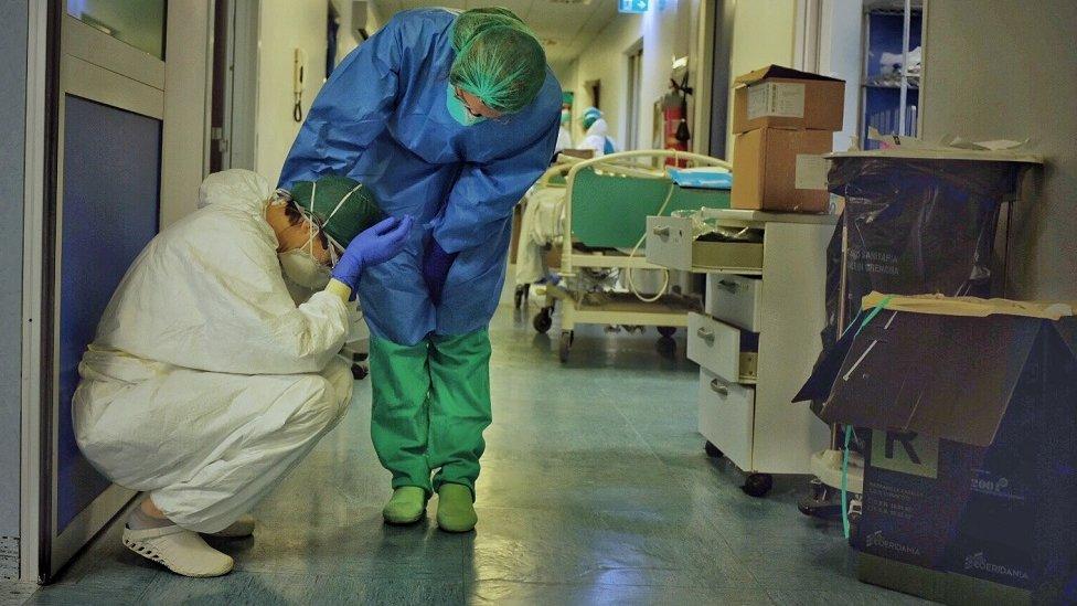 هراس معاون وزیربهداشت از شب سیاه کرونایی هراس معاون وزیربهداشت از شب سیاه کرونایی