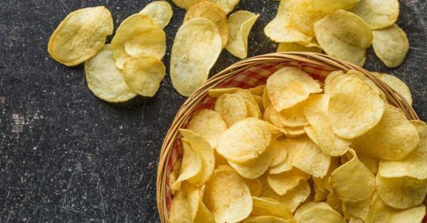 طرز تهیه چیپس سیب زمینی مثل بازاری طرز تهیه چیپس سیب زمینی مثل بازاری