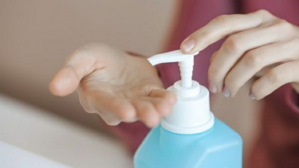 ترکیبات ضدعفونی کننده دست را جایگزین شستشو با آب و صابون نکنید