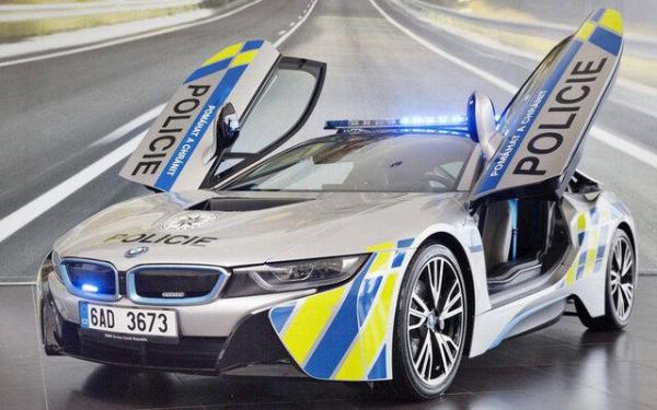 10 خودروی لوکس پلیس در جهان