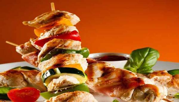 طرز تهیه جوجه کباب تابه ای و نکاتی برای بهبود طبخ آن طرز تهیه جوجه کباب تابه ای و نکاتی برای بهبود طبخ آن