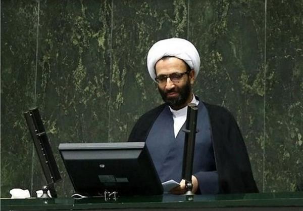حقوق فروردین با افزایش سالیانه پرداخت می شود؟