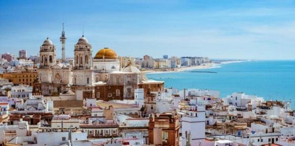 گردشگران با گواهی سلامت دیجیتالی به اسپانیا بازمی گردند