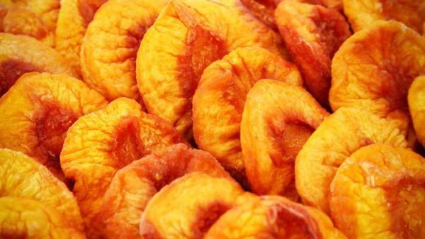 طرز تهیه برگ هلو به 3 روش آسان طرز تهیه برگ هلو به 3 روش آسان