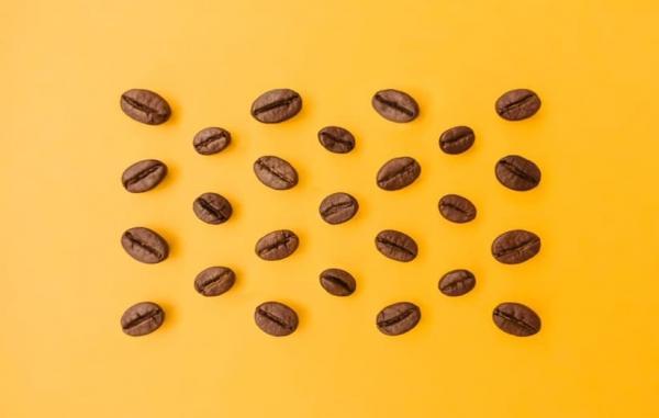 6 ترفند عالی برای پاک کردن لکه های سمج قهوه